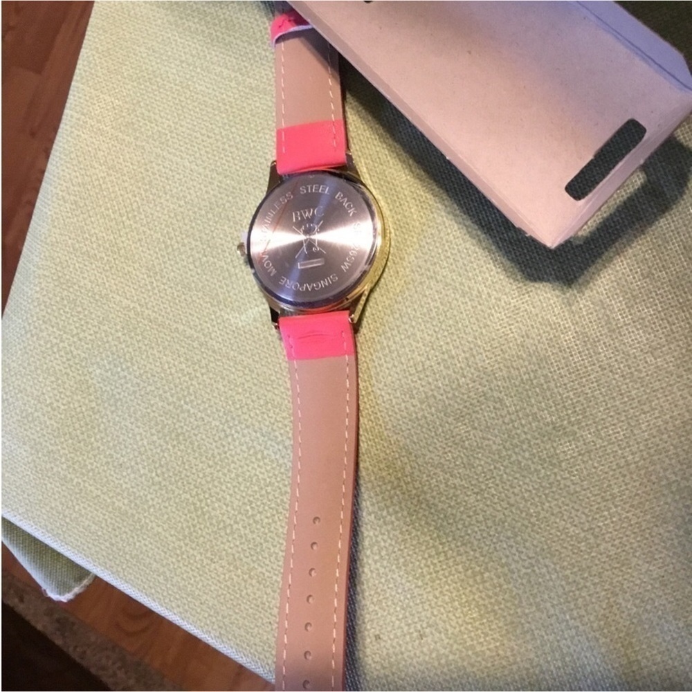 AVON Woman’s Summers Best watch palm tree new in box Faux leather like s… - Picture 5 of 13